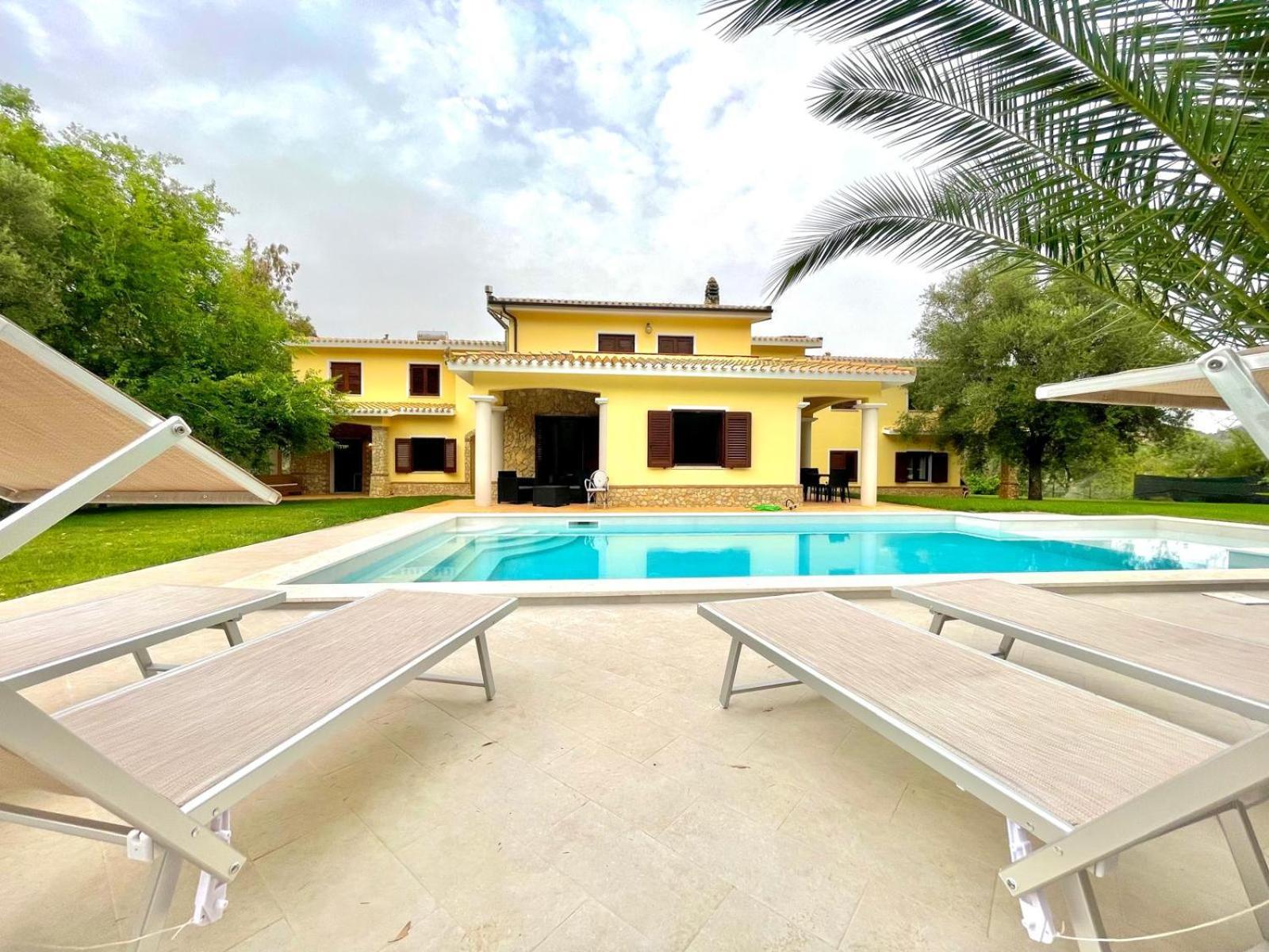 Villa With Pool 卡尔德都 外观 照片