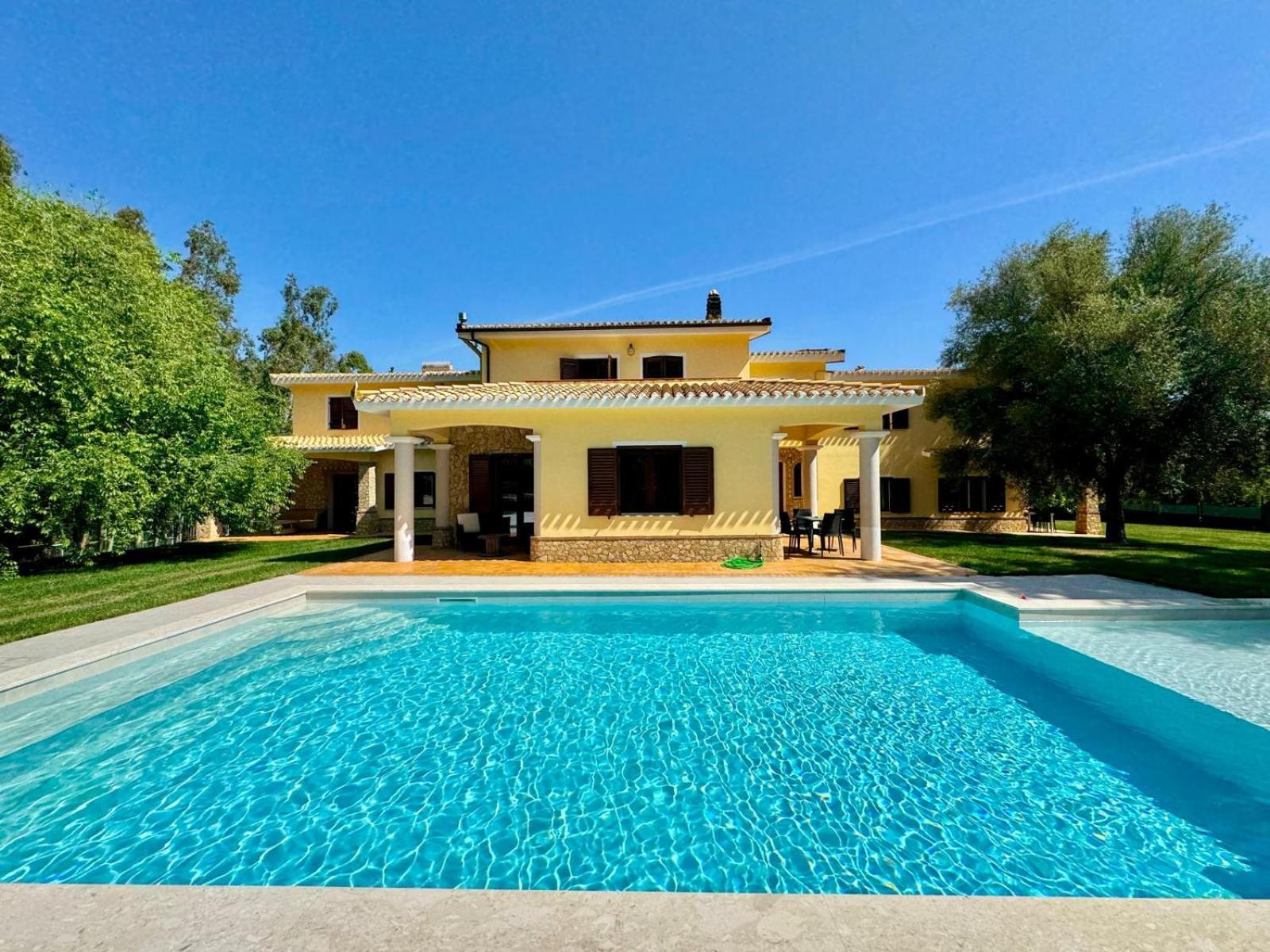 Villa With Pool 卡尔德都 外观 照片